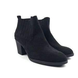 JG Womens Black Suede Booties
